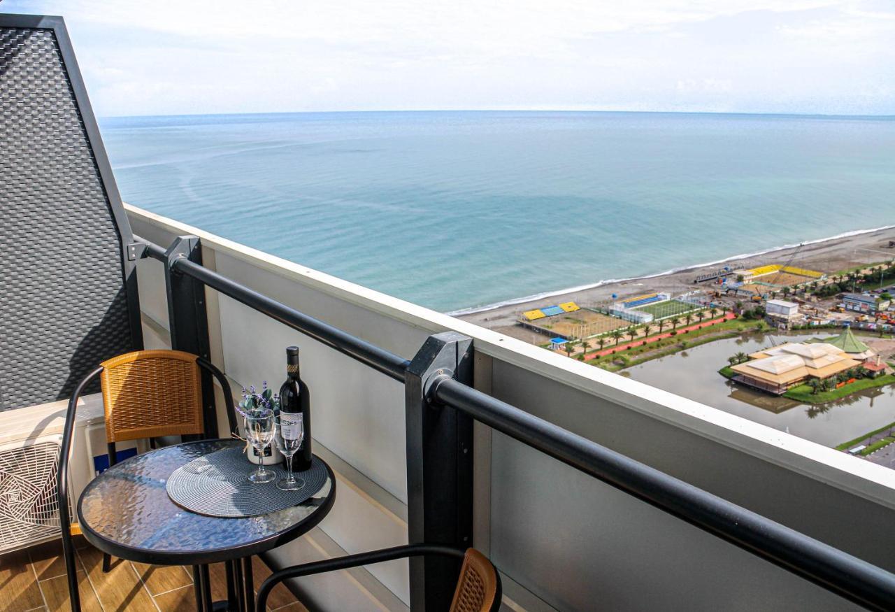Orbi Batumi City Beach View Hotel Exterior photo
