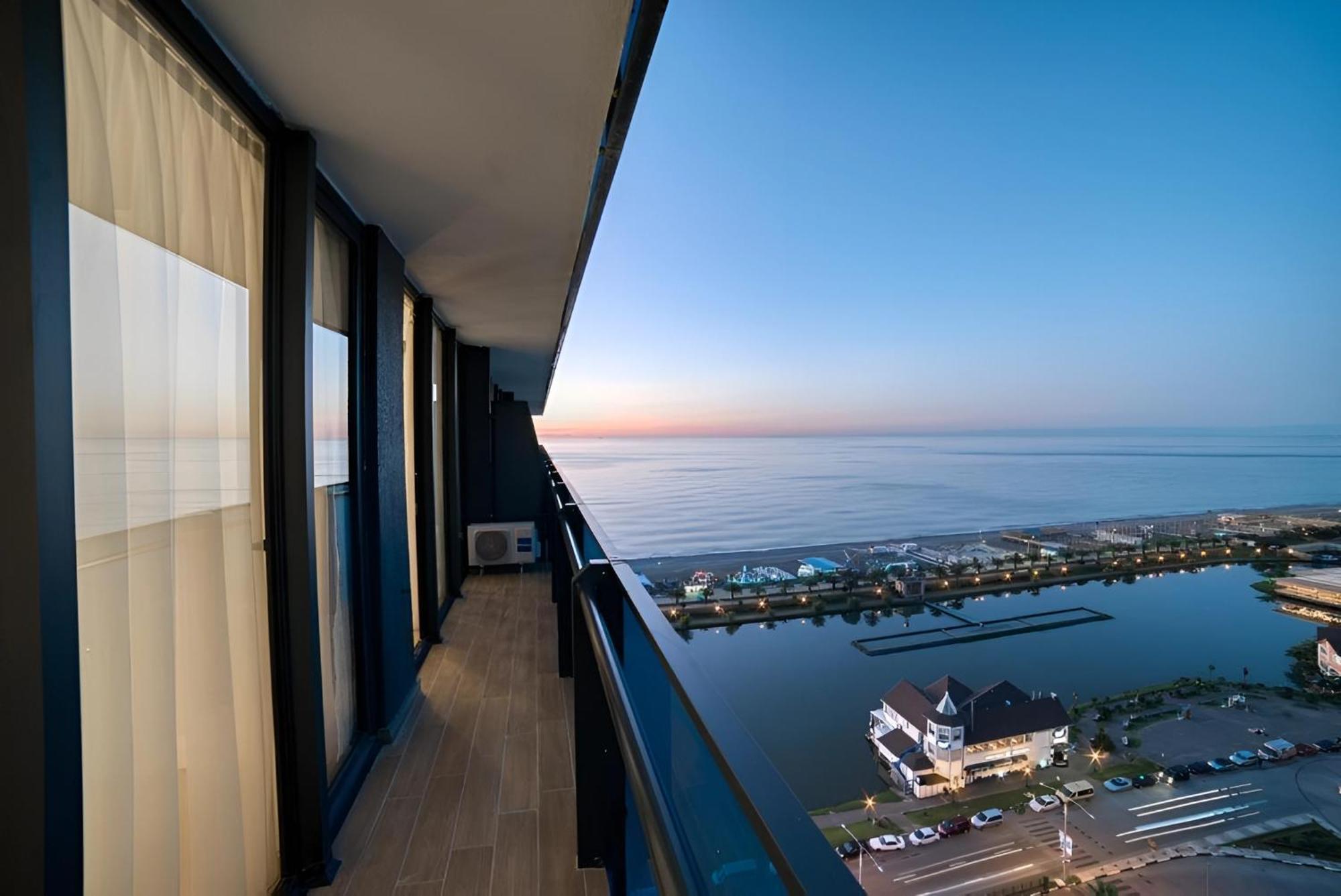 Orbi Batumi City Beach View Hotel Exterior photo