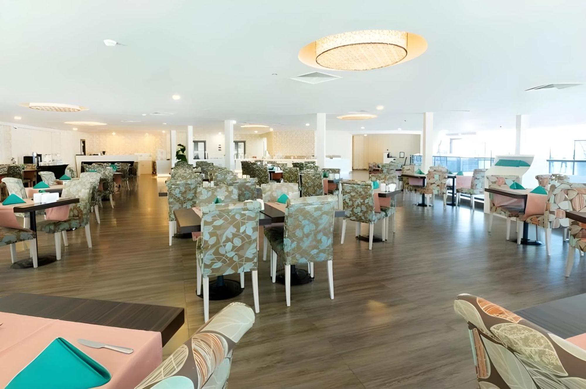 Orbi Batumi City Beach View Hotel Exterior photo